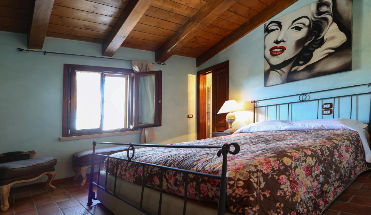 La Puraza Comfort Rooms Римини Экстерьер фото